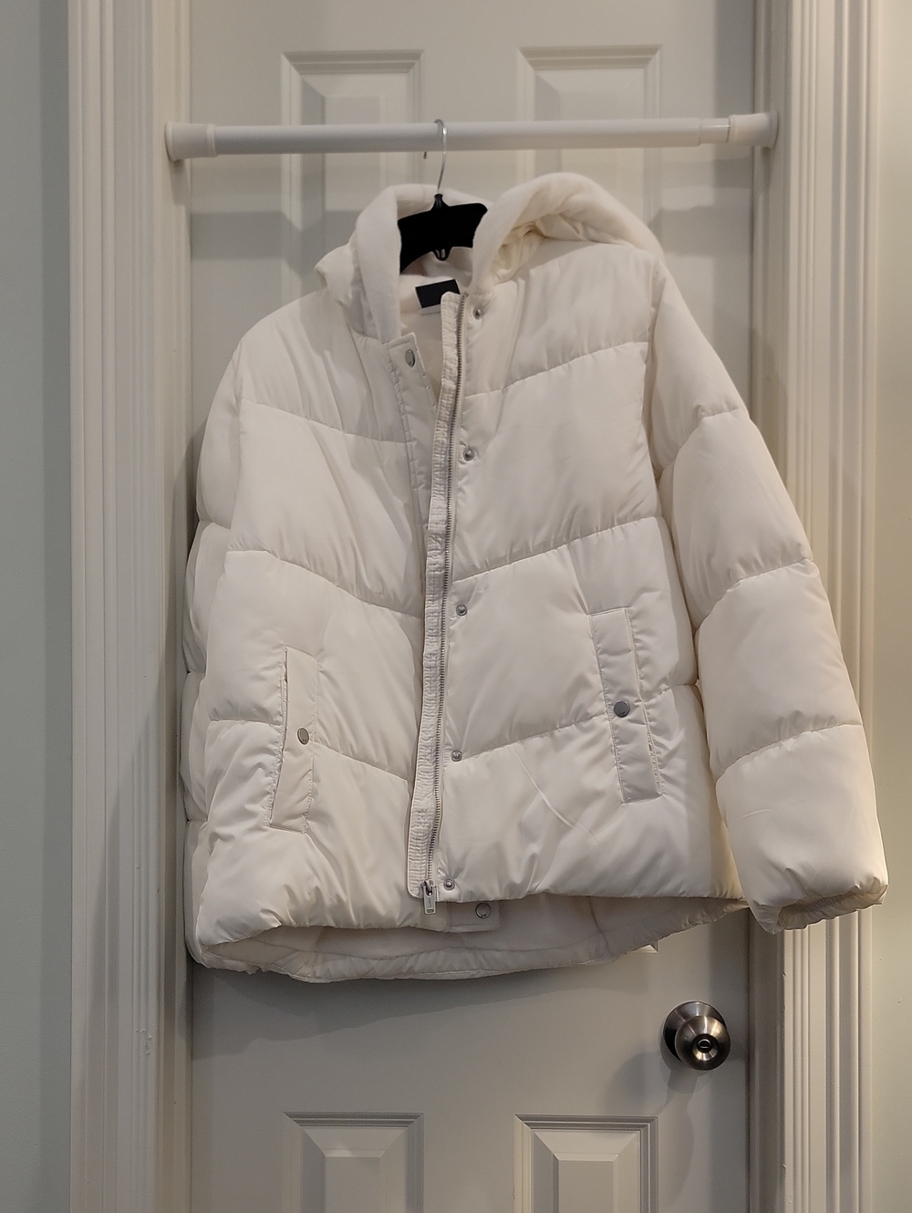 32 Degrees Cream White Hooded Puffer Jacket
